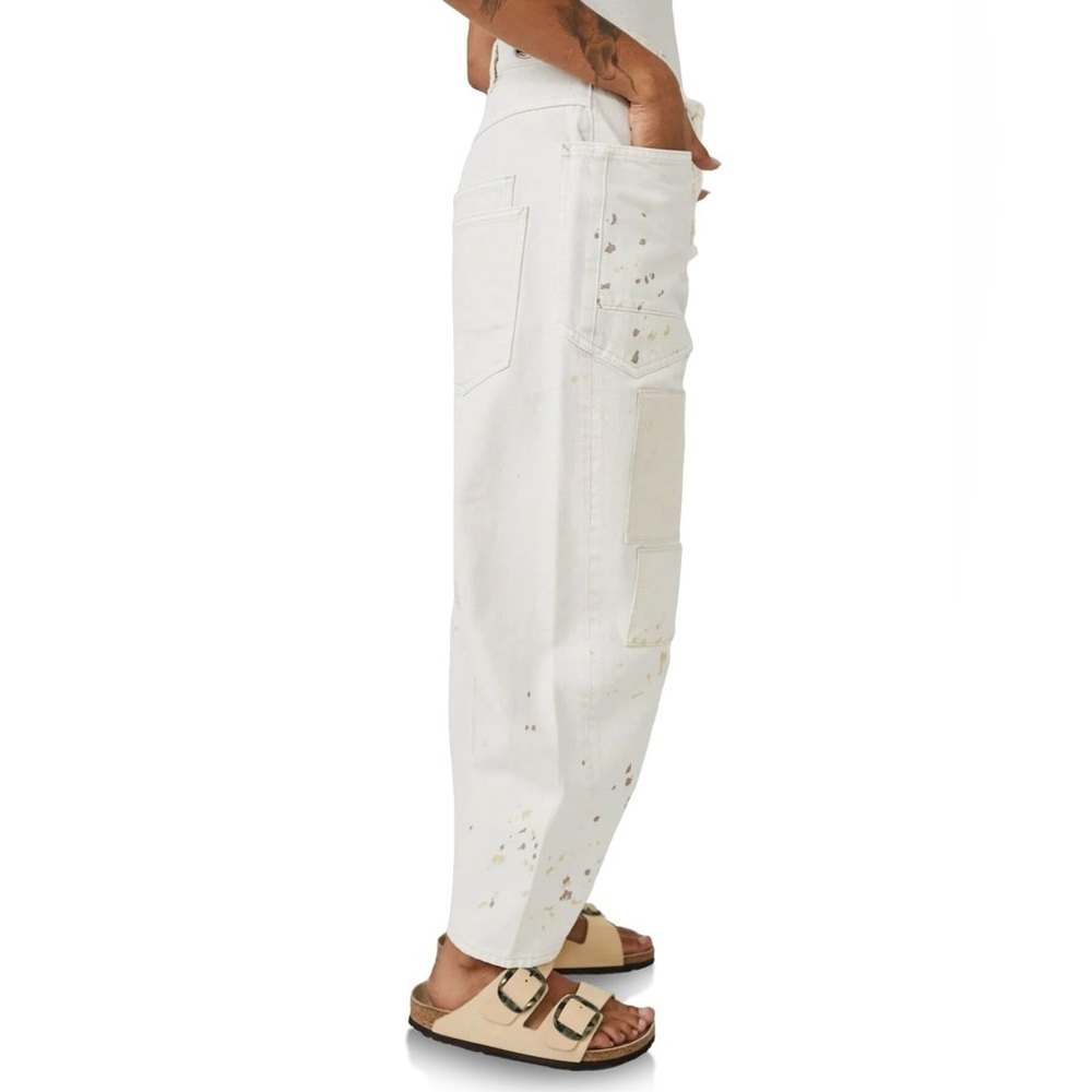 Washed Wide Leg Jeans - Picture 13 of 14